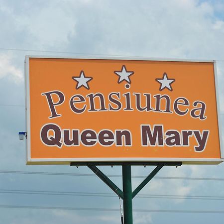 Pensiunea Queen Mary Sanpetru Exterior photo